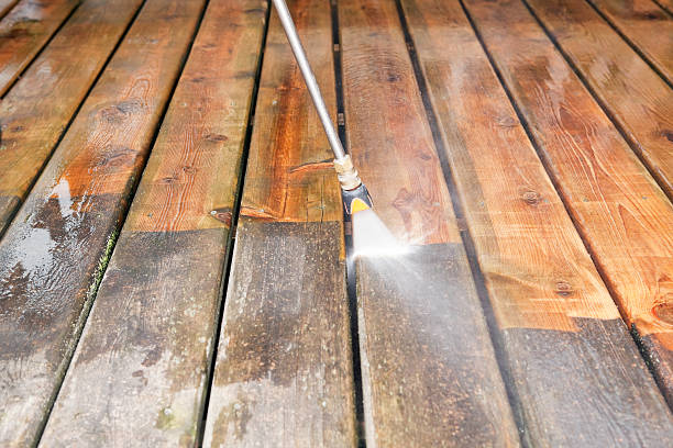 Why Choose Our Certified Pressure Washing Experts for Your Project Needs in Rustburg, VA?